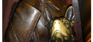 Moscow Metro,Ploshchad Revolutsii station,Lucky dog in Moscow Metro,Good luck believes,Bronze Sculpture,Dog Sculptures